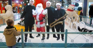 Les Lutins et le Père Noel