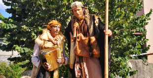 des elfes sur échasses