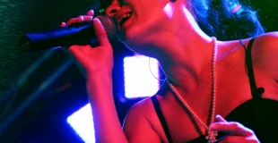 Chanteuse et chanteur