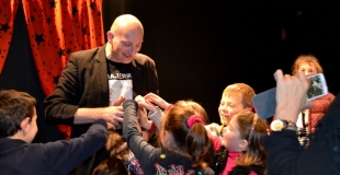 Majerik le magicien Rocky le raton laveur