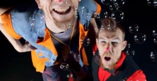 Zigor et Gus, echassiers sans bulles