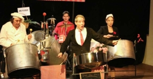 la troupe en interieur