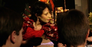 Un spectacle de découverte des plantes par la vue, l'odeur et le toucher