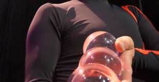 Jonglerie aux balles cristal