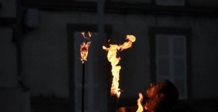jongleur de feu - cracheur de feu - spectacle de feu 