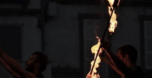 jongleur de feu - cracheur de feu - spectacle de feu 