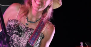 Lilly WEST and her Burning Band en concert au festival de Roquebrune-sur-Argens