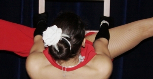 acrobatie, danse, contorsion  Photo de Didier NOGHERO