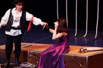 Tiens, bois donc d'abord ça !