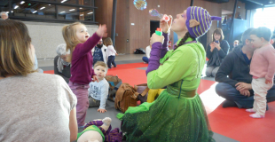 Numéros en interaction avec le public