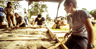 Le chantier de fouilles archéologiques