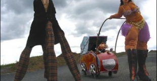 LA FAMILLE PAVLOV - Cirque Tzigane sur échasses