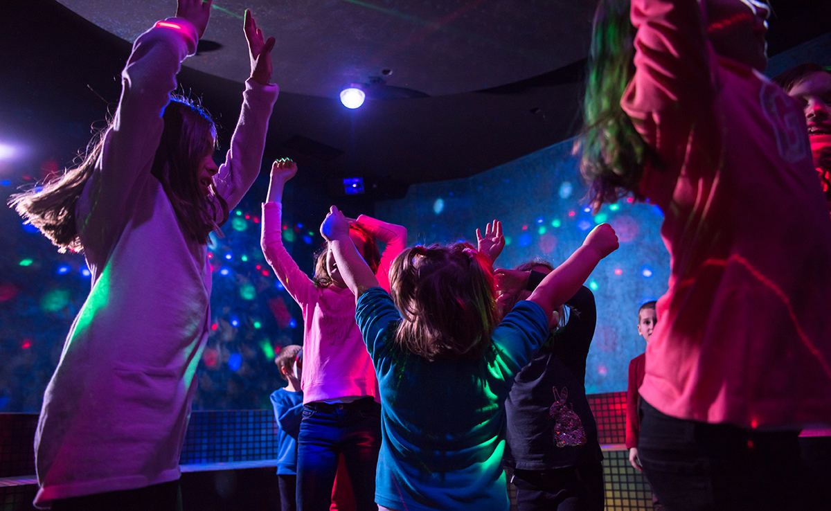 Bal pour enfants pour arbre de Noël, école, fête privée !