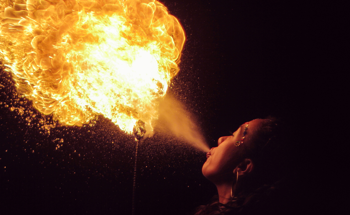 Cracheur de feu pour marché de Noël !