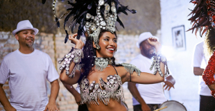 Animation soirée brésilienne avec musiciens et danseuses !