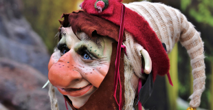 Parade de lutins de Noël, spectacle de rue en déambulation pour mairie et collectivité !