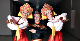 Animation soirée à thème Russie et Russe avec musiciens et danseurs !