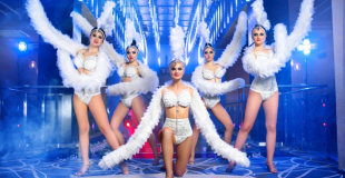 Spectacle revue cabaret pour le repas des anciens : conseils et devis