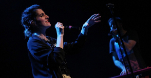 Chanteur pour enfants en spectacle live : conseils & devis