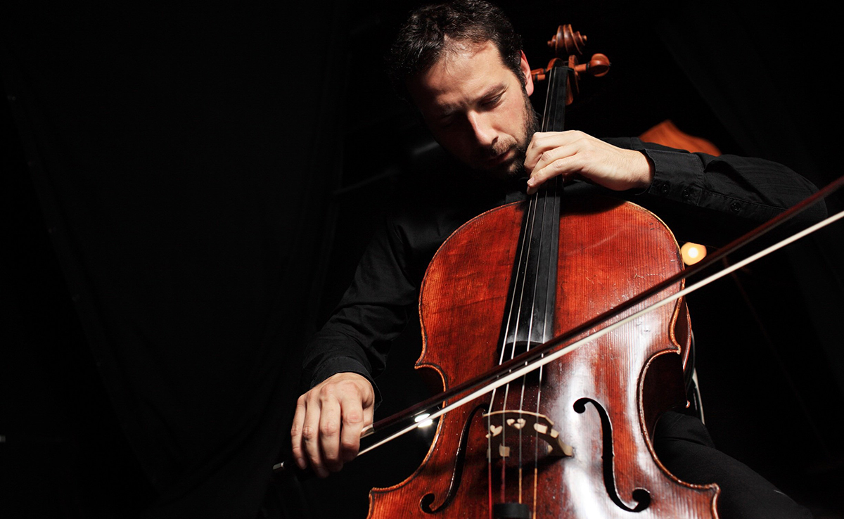 Violoncelliste classique pour soirée privée, mariage, événementiel et concert !