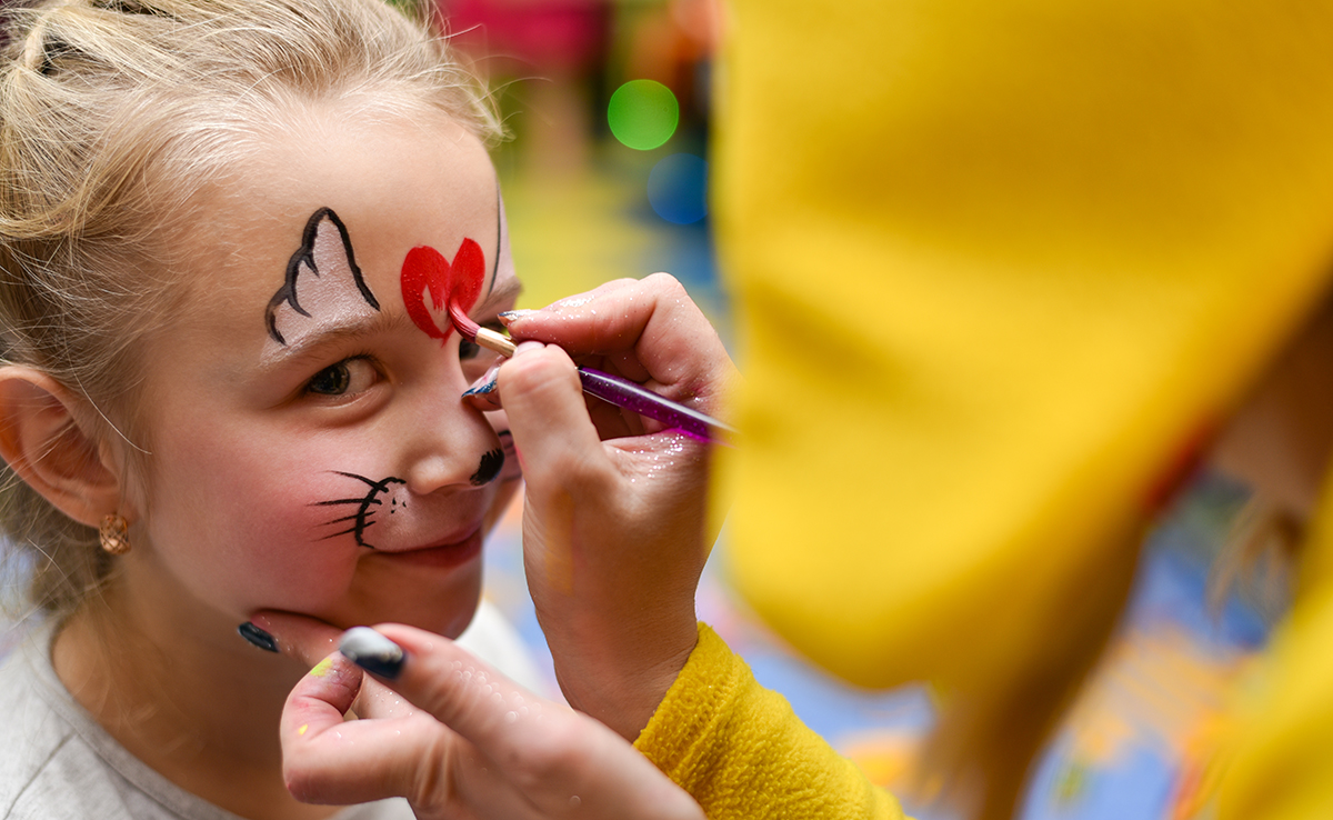 Maquilleuse enfants pour arbre de Noël, anniversaire ou tout autre événement !