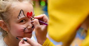 Maquilleuse enfants pour arbre de Noël, anniversaire ou tout autre événement !