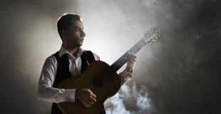 Peut-on cumuler le statut d'artiste et d'auto-entrepreneur ?	