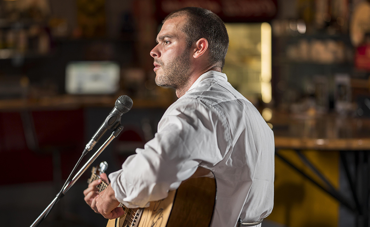 Chanteur italien pour soirée privée, concert, événement public ou privé !