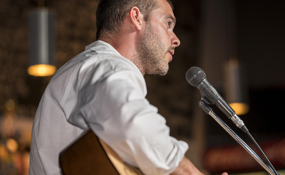 10 idées de spectacles et animations pour la Saint-Valentin pour restaurant !