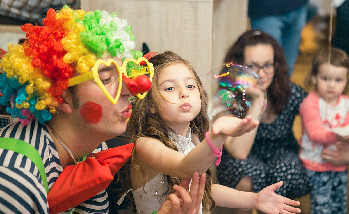 10 idées de spectacles et animations pour un anniversaire d'enfant de 5 à 10 ans !