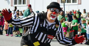 Clown en déambulation pour événement public ou privé !