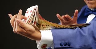 Magicien bilingue pour soirée d’entreprise !