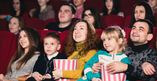 10 idées de spectacles de Noël pour Comité des Fêtes !