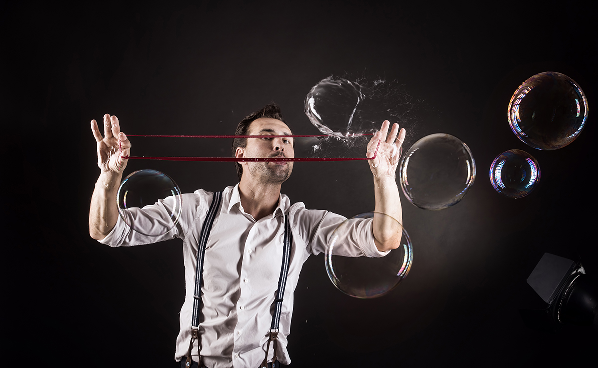 Spectacle de bulles de savon géantes pour événement public ou privé !