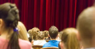 Chercher et trouver un spectacle enfants à petit budget et pas cher !