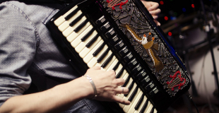 Animation musicale pour la galette des rois des anciens : conseils & devis