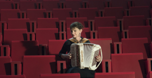 Véronique Rénier, accordéoniste
