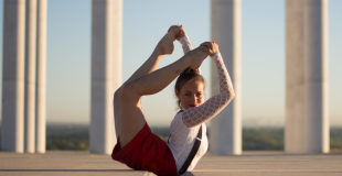 Marine, Contorsion, Paris