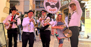 Jazz In Street Band