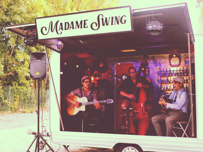 Madame Swing