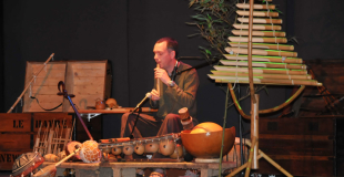 des contes accompagnés en musique