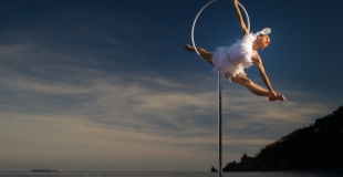 pole dance/cerceau , Tatiana Thomas ©Pierre-Loïc Lainé