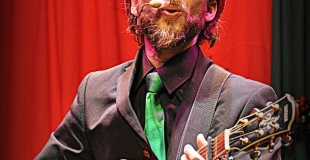 Des chansons de Noël à la guitare