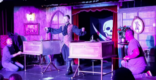 femme coupée en deux par le magicien