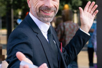 magicien animation de mariage en close up