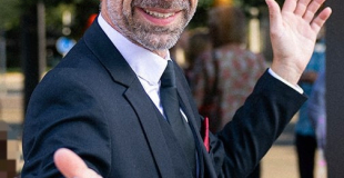 magicien animation de mariage en close up