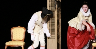 Serpina s'assure la complicité du valet Vespone