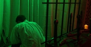 MEDIEVADE CAMPEMENT-JEU D'EVASION GRANDEUR NATURE SOUS TENTE MEDIEVALE