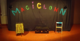 Le fond de scène du spectacle