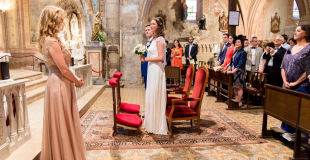 chanteuse messe mariage à l'église